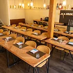 Le Central Boutique Hotel 